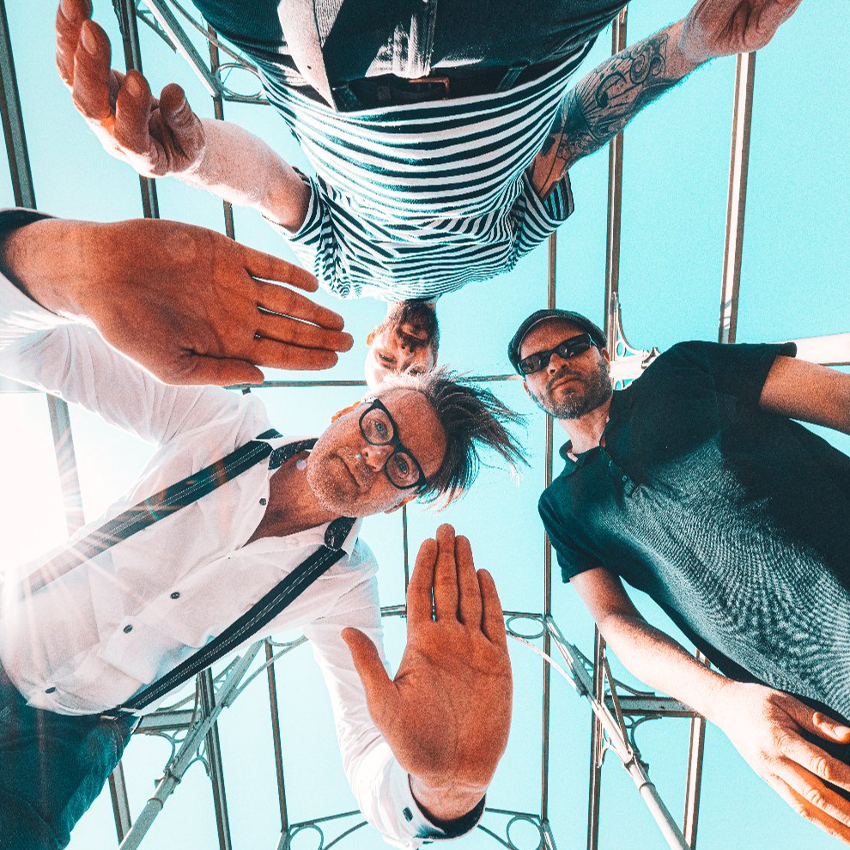 JaaRi / Deutsch & Seltsam